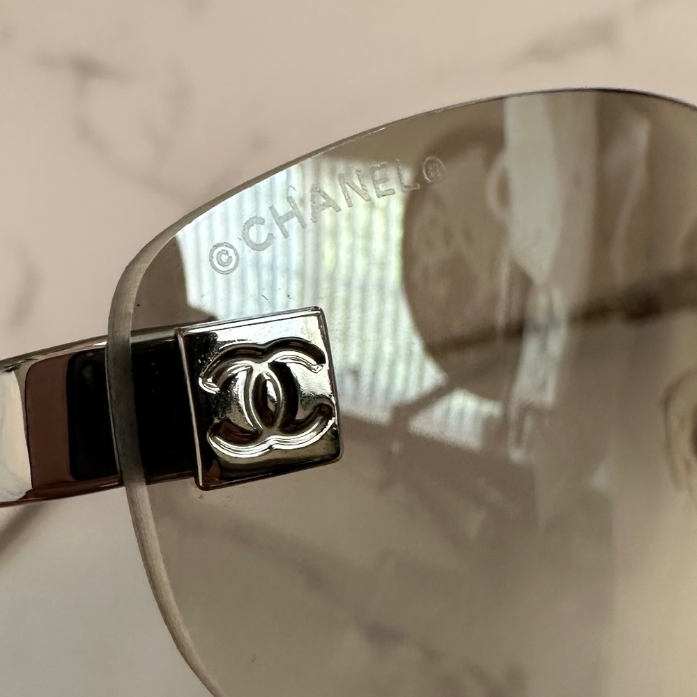 CHANEL Chic Gradient Sunglasses 4069 Vintage - Picture 11 of 16